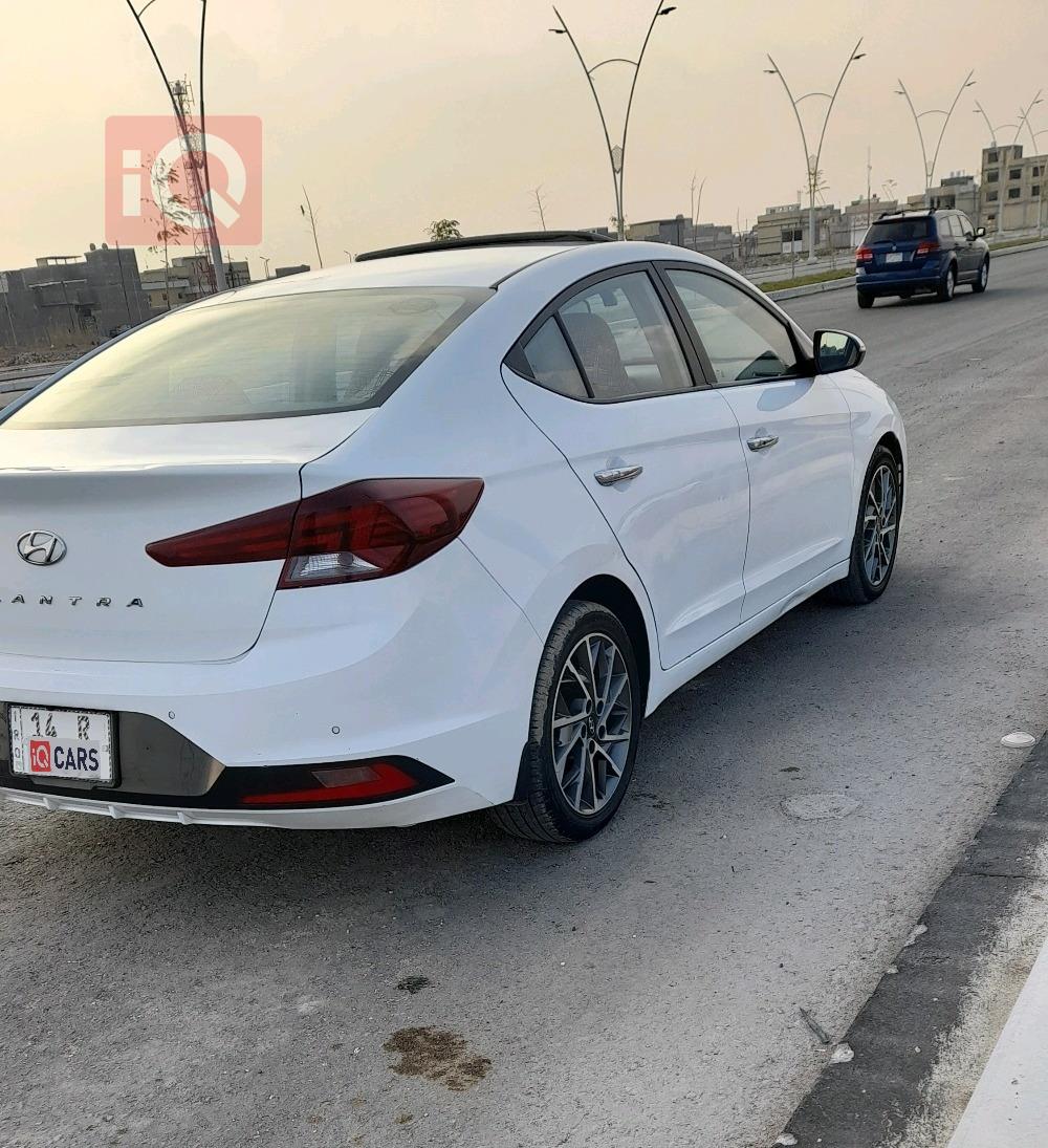 هيونداي النترا